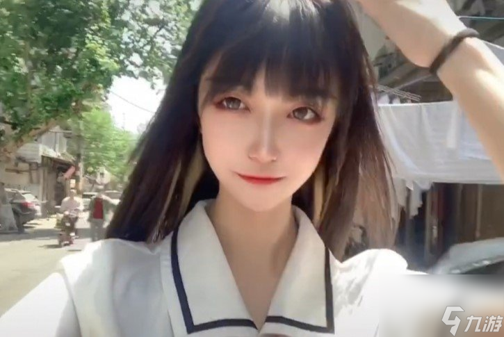 摩尔庄园手游撤销转盘后，美女玩家被气哭：我钱都白充了