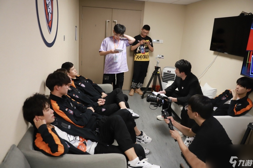 没清清的实力却偏要说大话 易瞳豪言不再被零封 DYG却遭