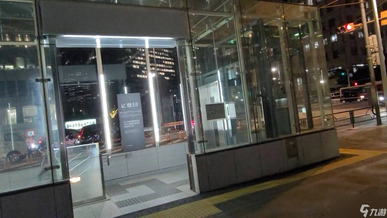 《8番出口》游戏现实版日本狠人挑战迷宫级新宿站