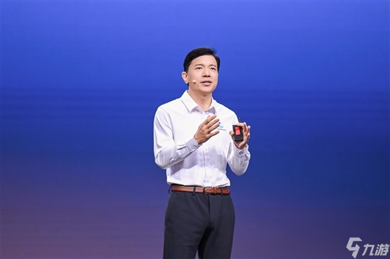 李彦宏：如果没有应用 模型和芯片都没有价值！