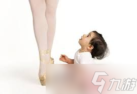 惊人！宝宝腿这样再趴开一点竟能瞬间止疼，究竟为何？