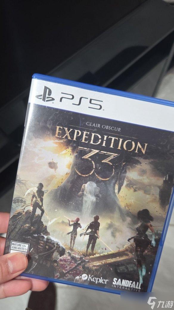 奇妙缘分！玩家在33岁生日当天收到《光与影》实体盘