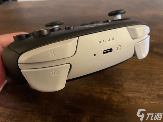 Switch2 Pro手柄IGN8分：新增的背键让游戏体验巨变！