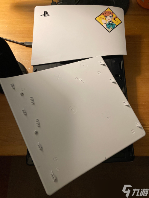《铁拳8》玩家夺冠太激动 误把PS5撞飞 奖金变赔偿金