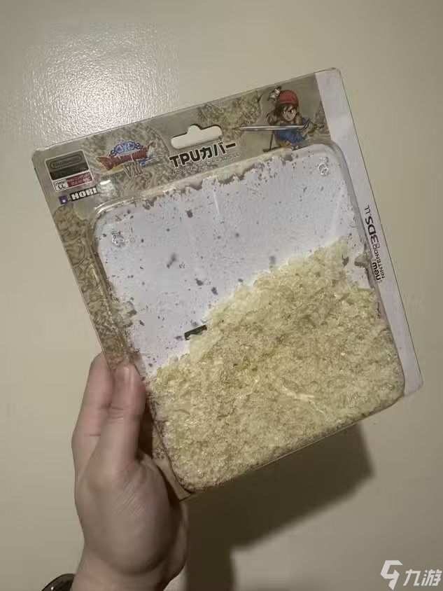 收藏癖玩家最痛的一集 未拆封3DS保护壳十年后化为齑粉