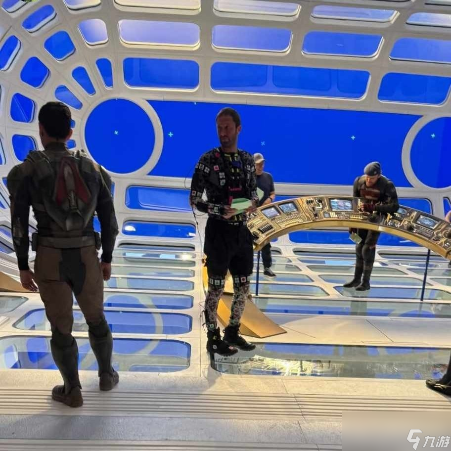 《复仇者联盟5》片场照泄露 三大超英团队成员首次同框!