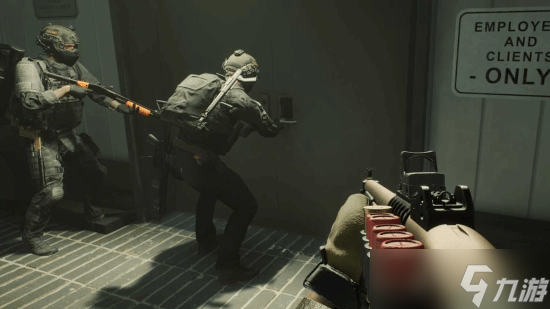 《严阵以待Steam在线人数破1.7万》