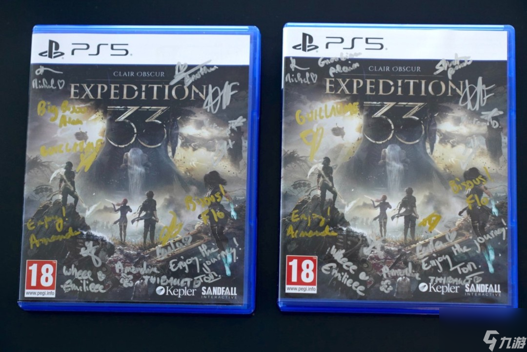 小岛秀夫会见《光与影：33号远征队》开发团队成员 合影留念