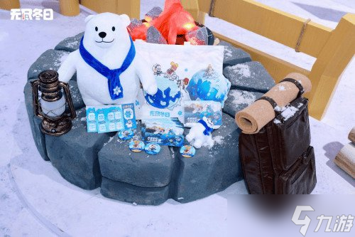 大白熊出没！世纪华通《无尽冬日》展台打造夏日冰爽打卡点