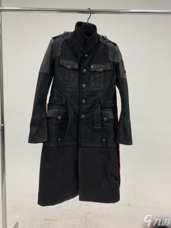 《失落之魂》主角服装实物曝光：黑暗美学质感超棒！