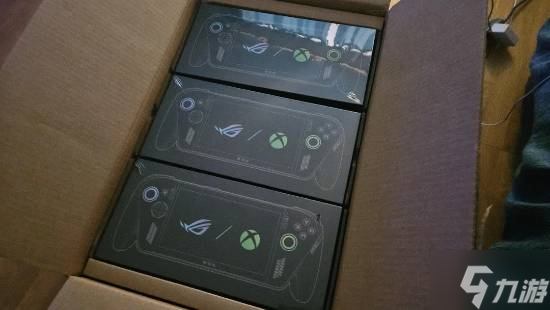 玩家購買一臺(tái)Xbox掌機(jī)卻收到三臺(tái) 擔(dān)憂違法已退回