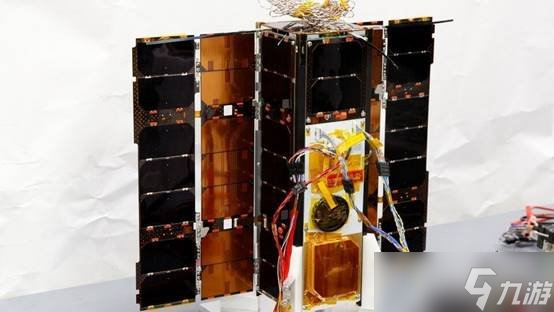 《毁灭战士》再破物理限制运行!无图形输出轨道卫星