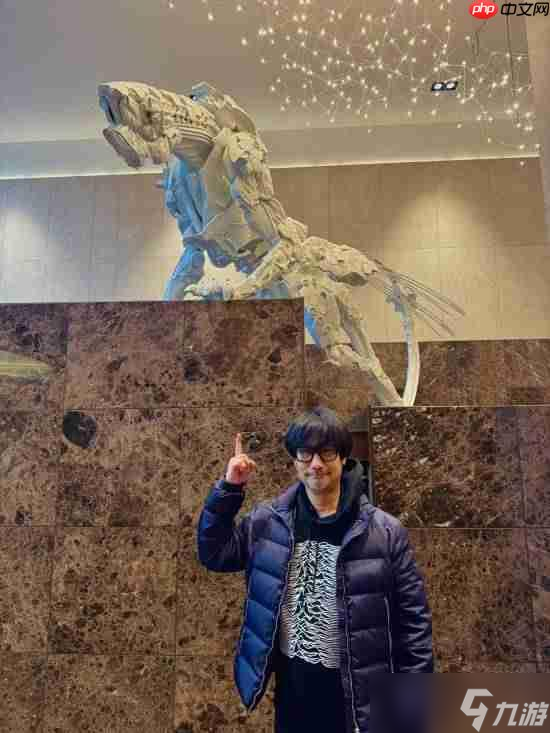 小岛秀夫晒和《地平线》系列开发商合影!又去谈合作了?