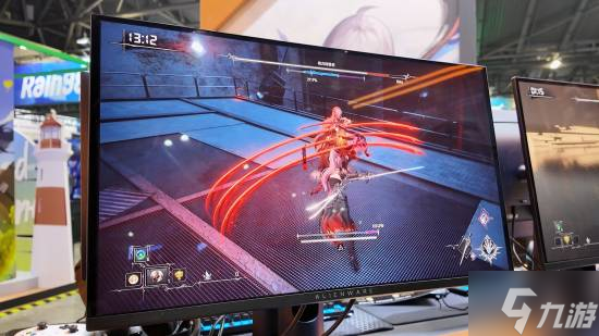 《无限机兵》新Boss试玩：雷电女剑士骑乘四臂异形