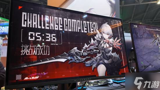 《无限机兵》新Boss试玩：雷电女剑士骑乘四臂异形