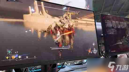 国产《无限机兵》试玩：新Boss雷电女剑士骑四臂异形