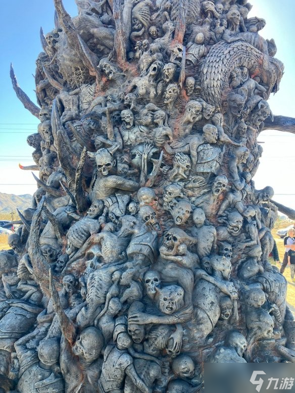 实地打卡TGA神秘骷髅雕像!玩家好奇心爆棚欲求真相