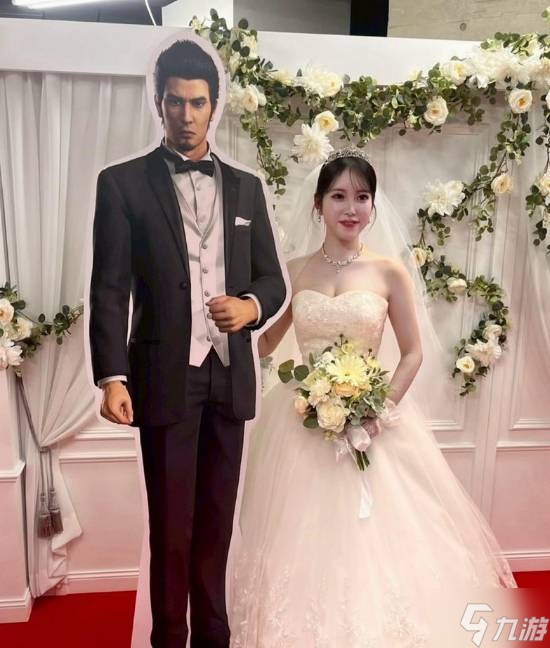 桐生一马“结婚了” 《如龙》女粉晒模拟婚礼照