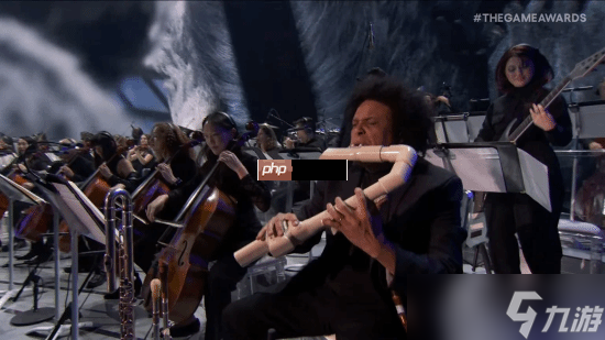 TGA2025名场面："笛子哥"佩德罗回归 演奏奇葩乐器抢镜全场！