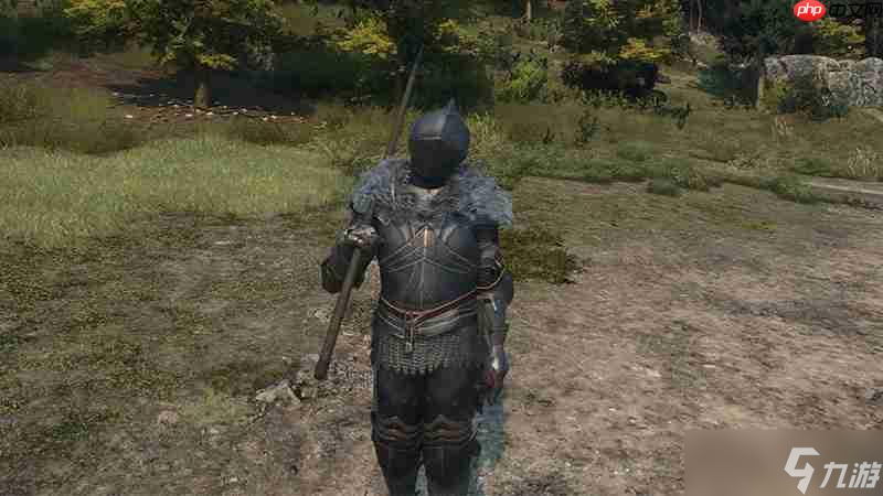 《颂钟长鸣》大型更新概览：新武器、装备与战斗系统