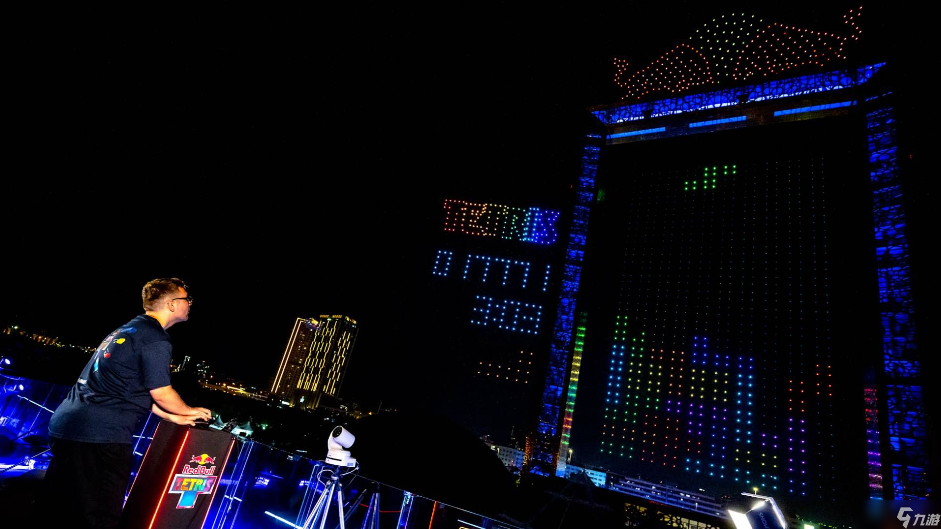 史上最大规模俄罗斯方块游戏:动用约4000架无人机