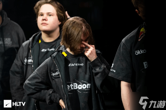 donk红温暴怒!单图34杀赢不了 离场骂了一路